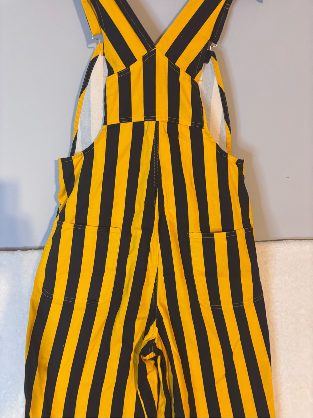 Game Bibs Striped Yellow & Black Unisex Wide-Leg Overalls Game Day Size Small - Picture 8 of 11